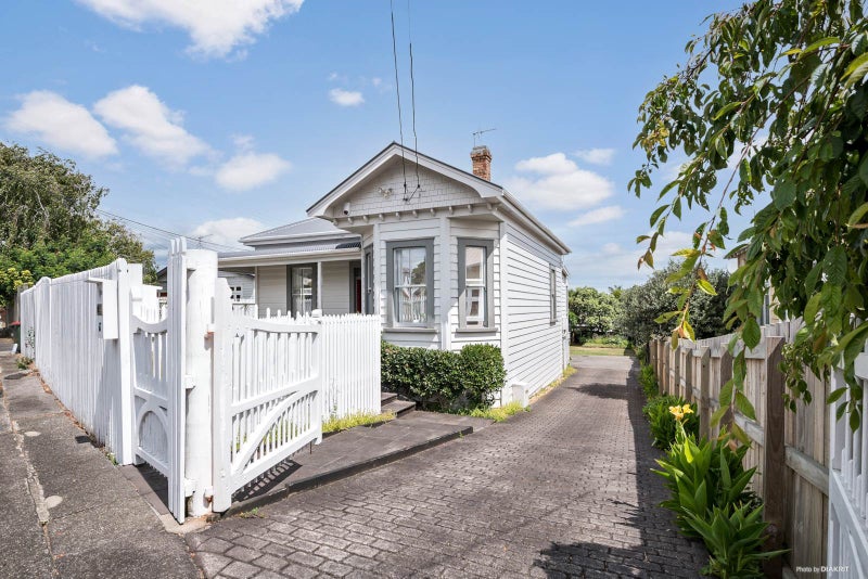 67 Mount Smart Road, Onehunga, Auckland - Carousel 2