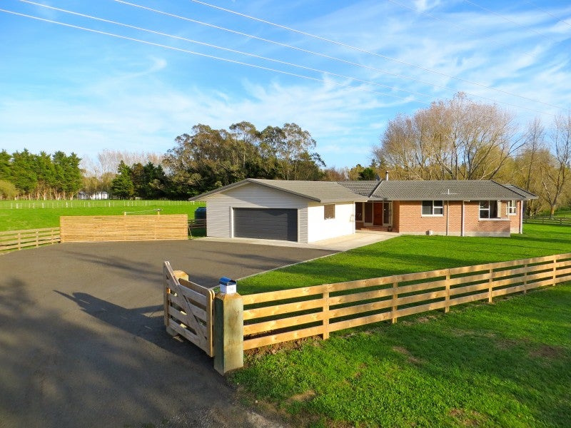 36 Williams Road, Tokomaru, Palmerston North - Carousel 1