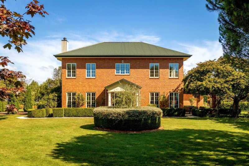 1789 South Eyre Road, Rangiora - Carousel 2