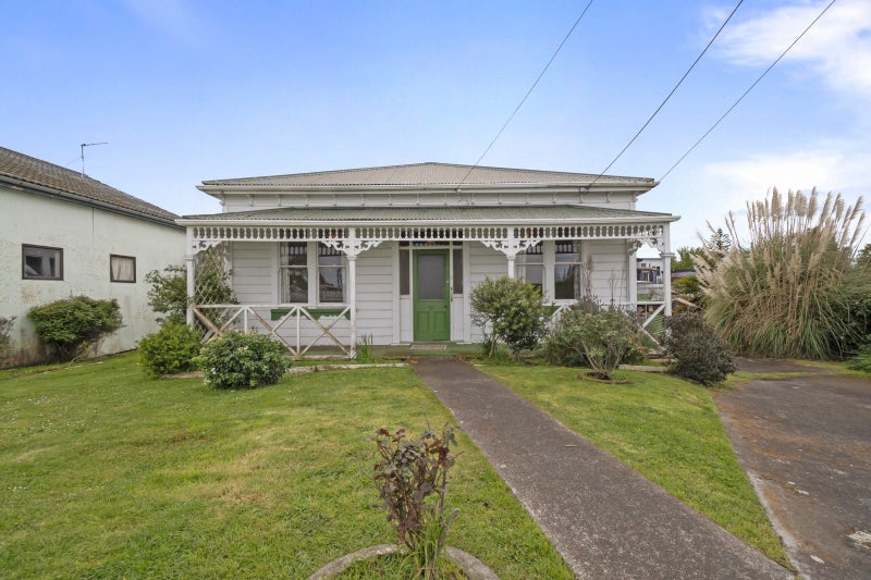 79 Station Road, Marton - Carousel 1