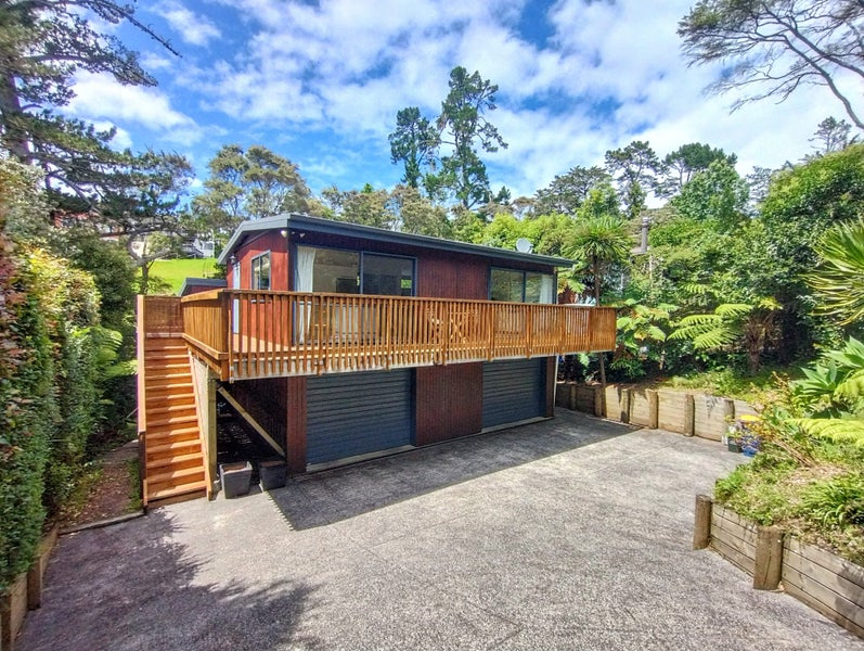 23A Fairmount Road, Titirangi, Auckland - Carousel 1