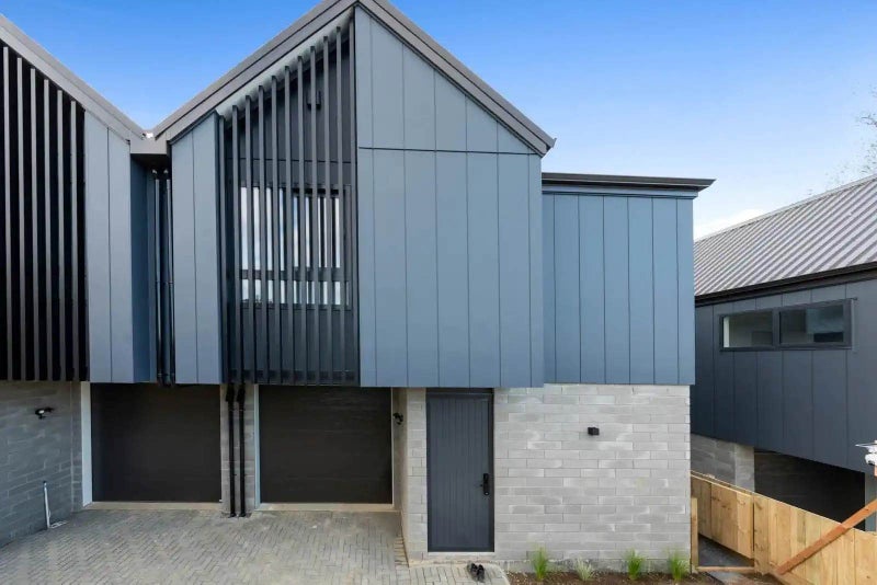 31 La Trobe Street, Pakuranga Heights, Auckland - Carousel 1
