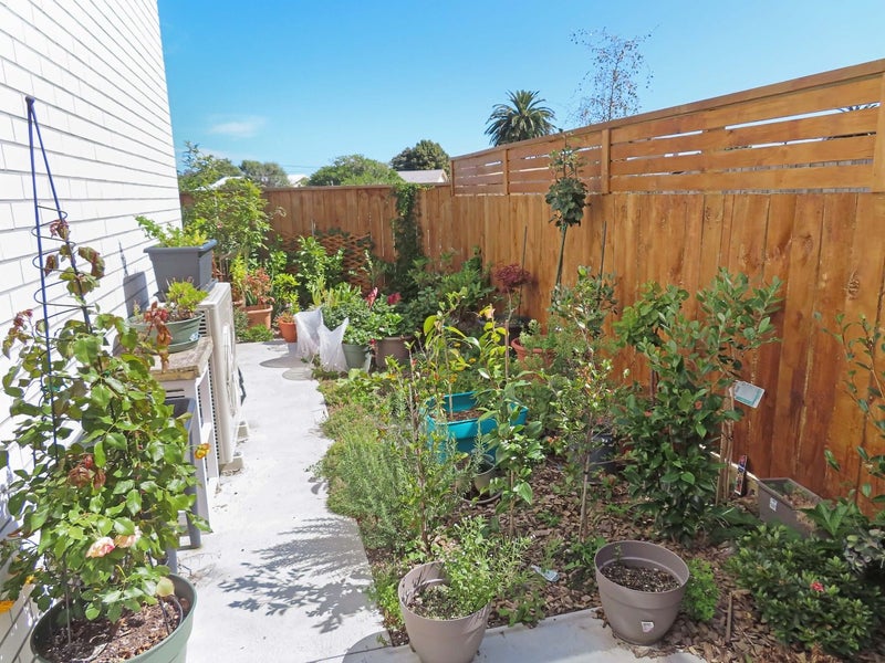 26 Kauamo Close, Waiwhetu, Lower Hutt - Carousel 12