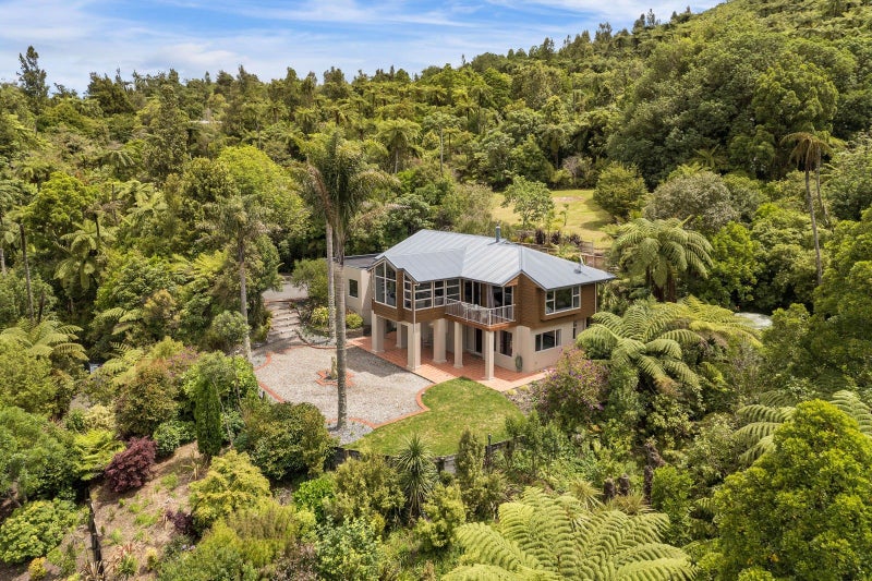 425B LUND ROAD, Katikati, Western Bay Of Plenty - Carousel 2