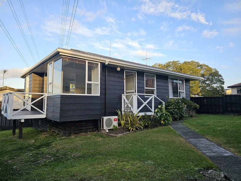 44A Halsey Drive, Lynfield, Auckland - Carousel 1