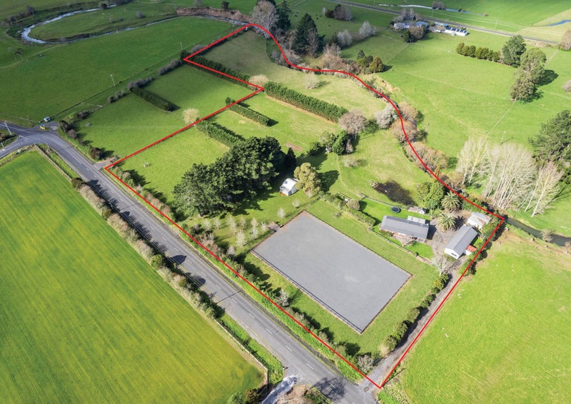 230 Lyons Road, Pokeno - Carousel 1