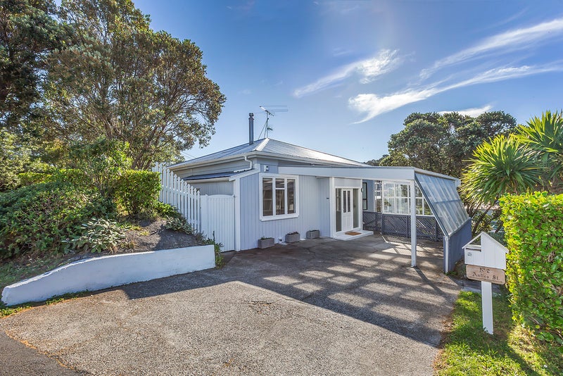 2 Antico Street, Melrose, Wellington - Carousel 1