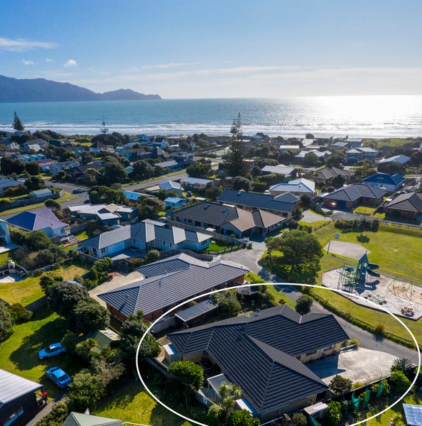 1 Barbaras Way, Waikanae Beach, Waikanae - Carousel 1