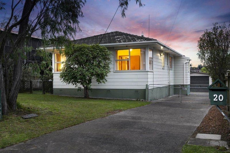20 Cron Avenue, Te Atatu South, Auckland - Carousel 2