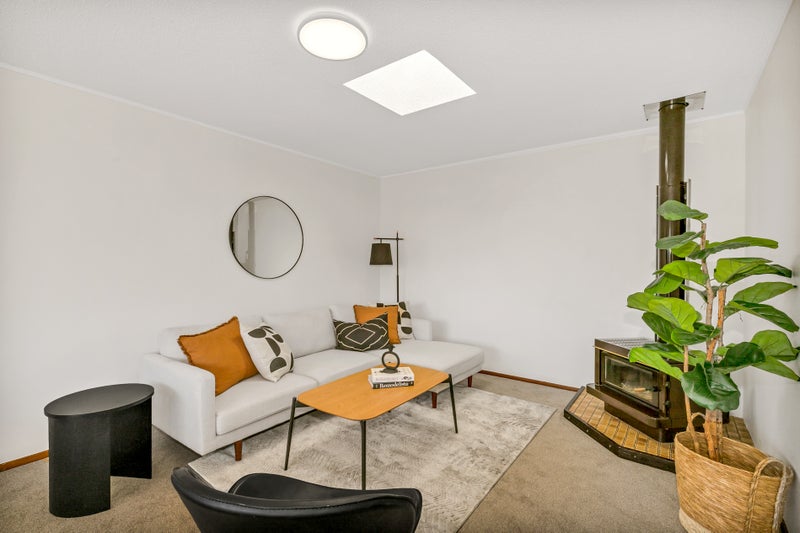 28B Hadfield Avenue, Waterview, Auckland - Carousel 1