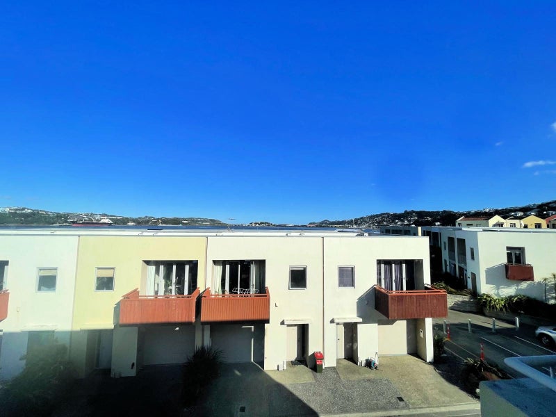 72/305 Evans Bay Parade, Hataitai, Wellington - Carousel 2