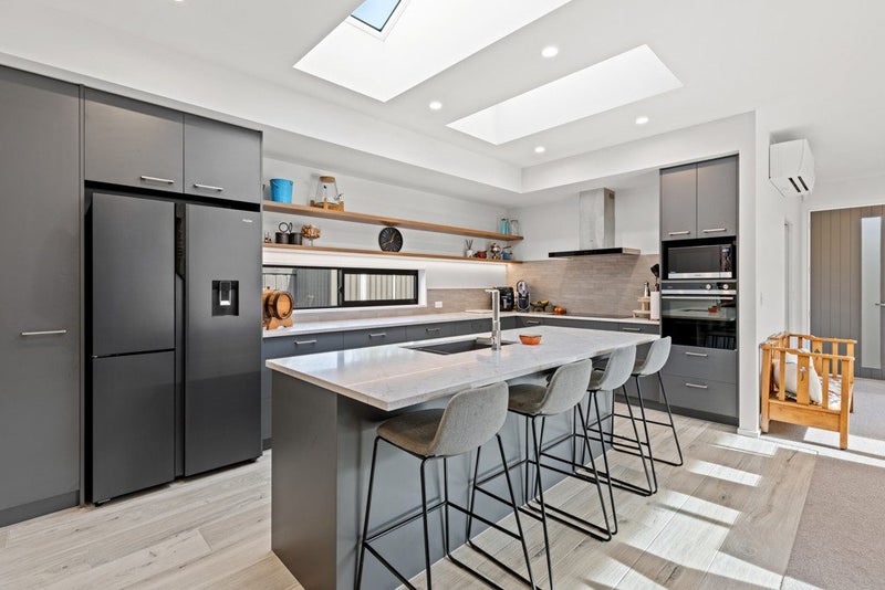 3 Picadilly Avenue, Casebrook, Christchurch - Carousel 2