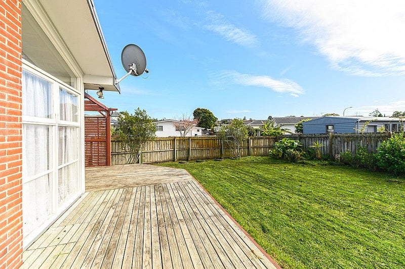 63 Butterworth Drive, Glendene, Auckland - Carousel 18