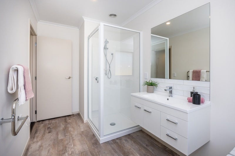 16 Korako Lane, Baverstock, Hamilton - Carousel 13