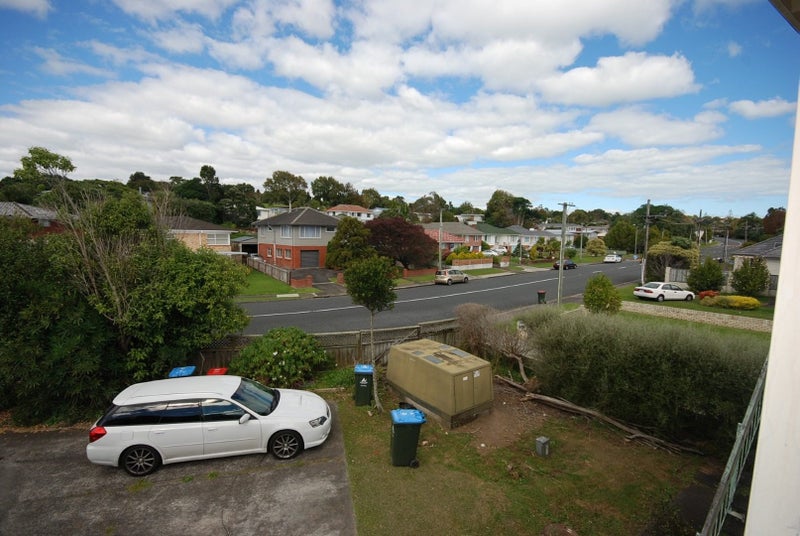1/68 Olsen Avenue, Hillsborough, Auckland - Carousel 10