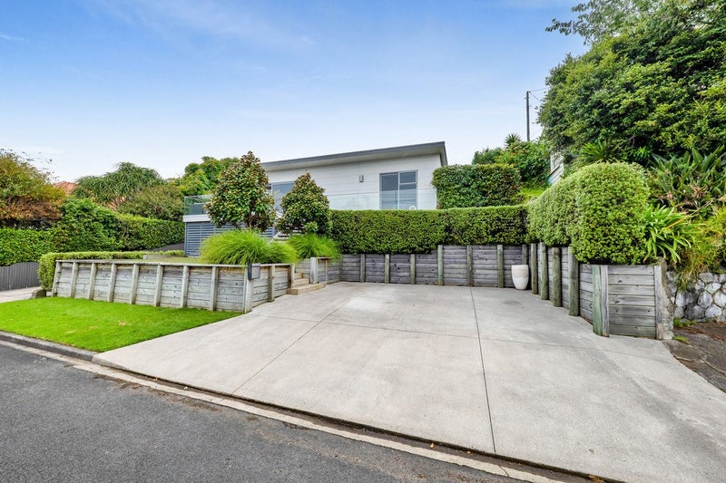 1A Gordon Street, Glen Avon, New Plymouth - Carousel 1