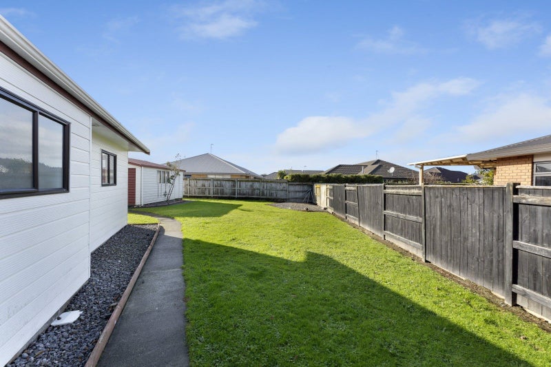 47 Peppertree Glade, Kelvin Grove, Palmerston North - Carousel 21