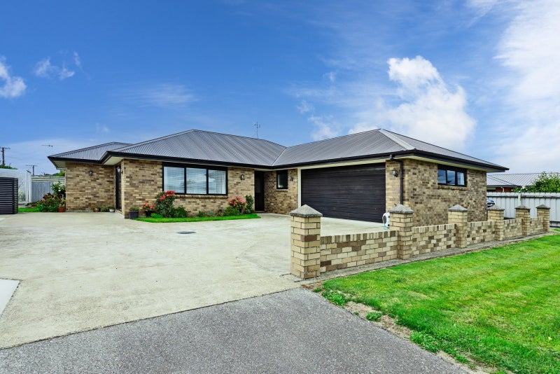 65 Willis Street, Grasmere, Invercargill - Carousel 1