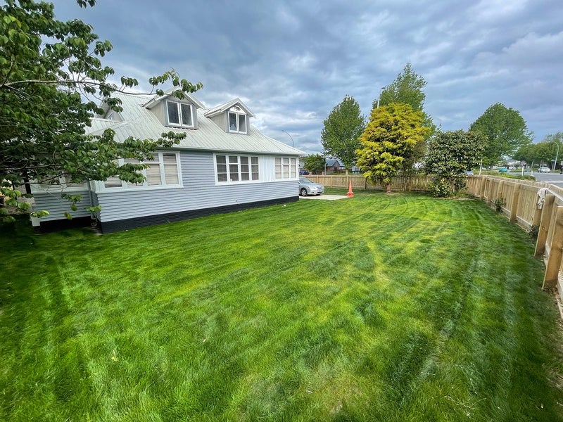 1 Clarkin Road, Fairfield, Hamilton - Carousel 1