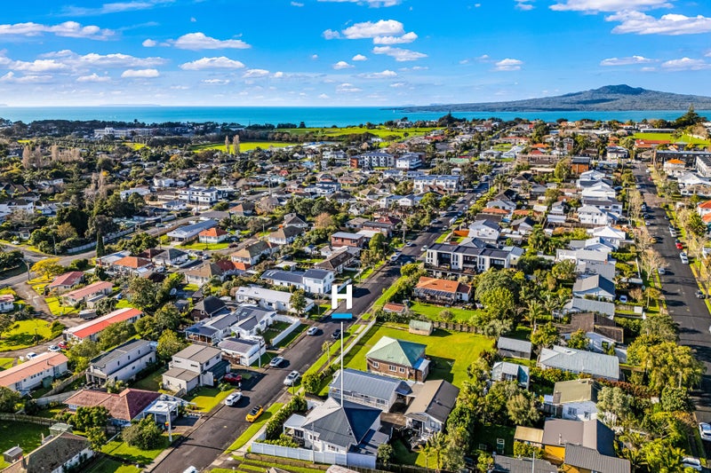 1/20 Corrella Road, Belmont, Auckland - Carousel 23