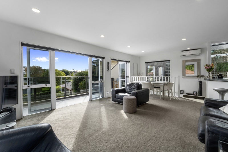 120 Vale Street, Otumoetai, Tauranga - Carousel 2
