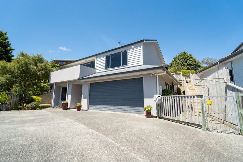 16A Eastcott Grove, Churton Park, Wellington - Carousel 2
