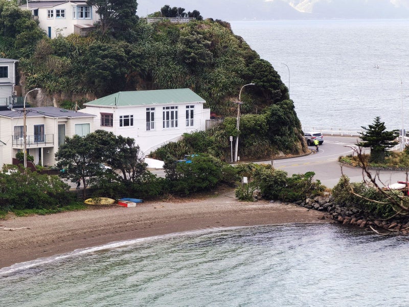 82 Evans Bay Parade, Roseneath, Wellington - Carousel 1