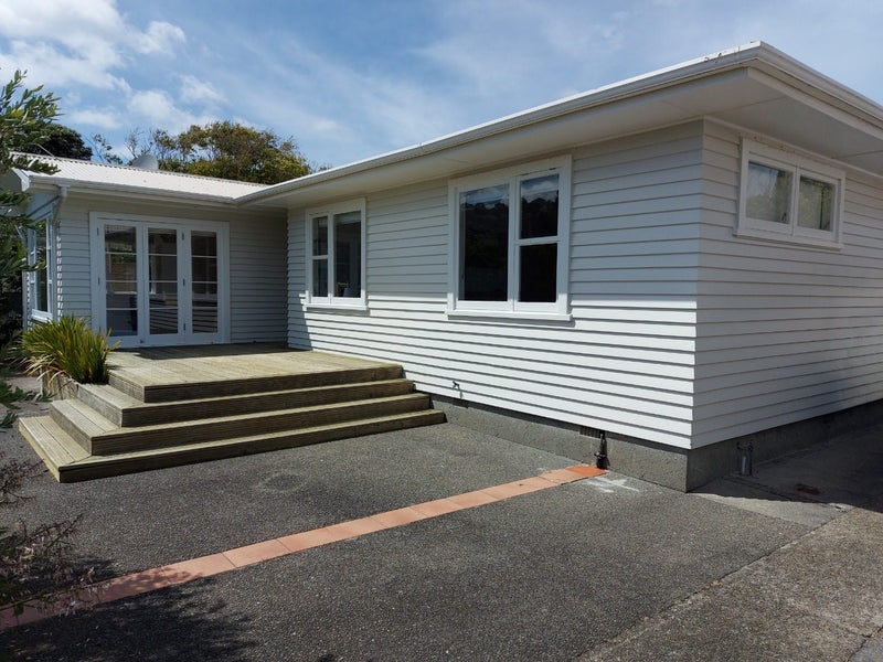 8 Whanganui Street, Miramar, Wellington - Carousel 2