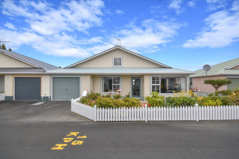 2/31 Eastbourne Street, Caversham, Dunedin - Carousel 2