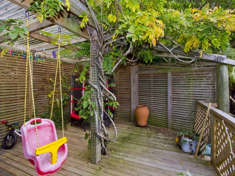 239B Whites Line East, Waiwhetu, Lower Hutt - Carousel 19