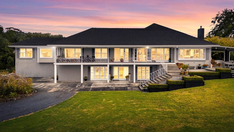 77 Point View Drive, East Tamaki Heights, Auckland - Carousel 1