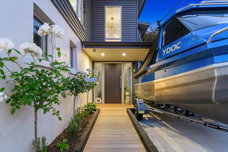 7A Pah Road, Kawaha Point, Rotorua - Carousel 2