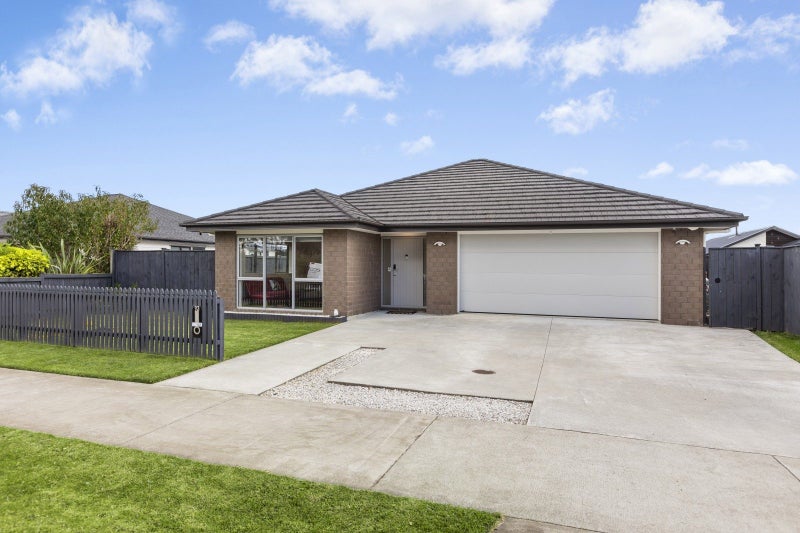 93 Mclarin Road, Waiuku - Carousel 1