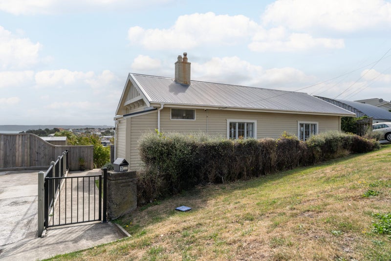 3 Thornley Street, Titahi Bay, Porirua - Carousel 2