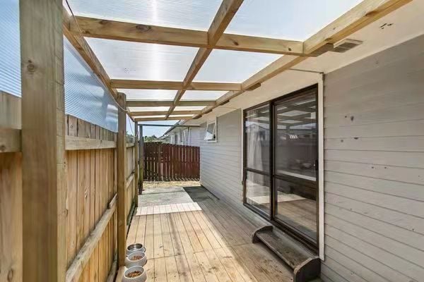 70 Preston Road, Clover Park, Auckland - Carousel 11