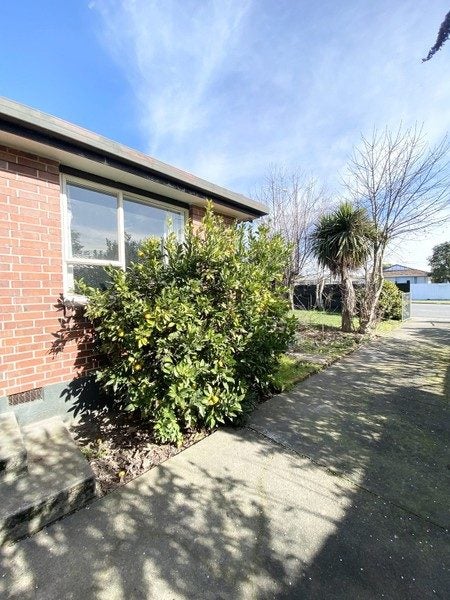 220 Greers Road, Bryndwr, Christchurch - Carousel 12