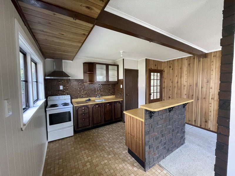 15 Ruahine Street, Trentham, Upper Hutt - Carousel 2