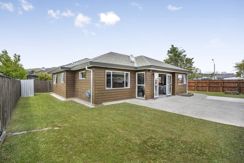 17 Messines Avenue, Trentham, Upper Hutt - Carousel 2