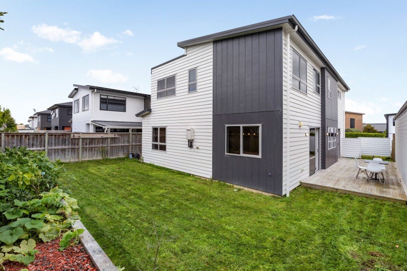 66 Featherstone Drive, Flagstaff, Hamilton - Carousel 2