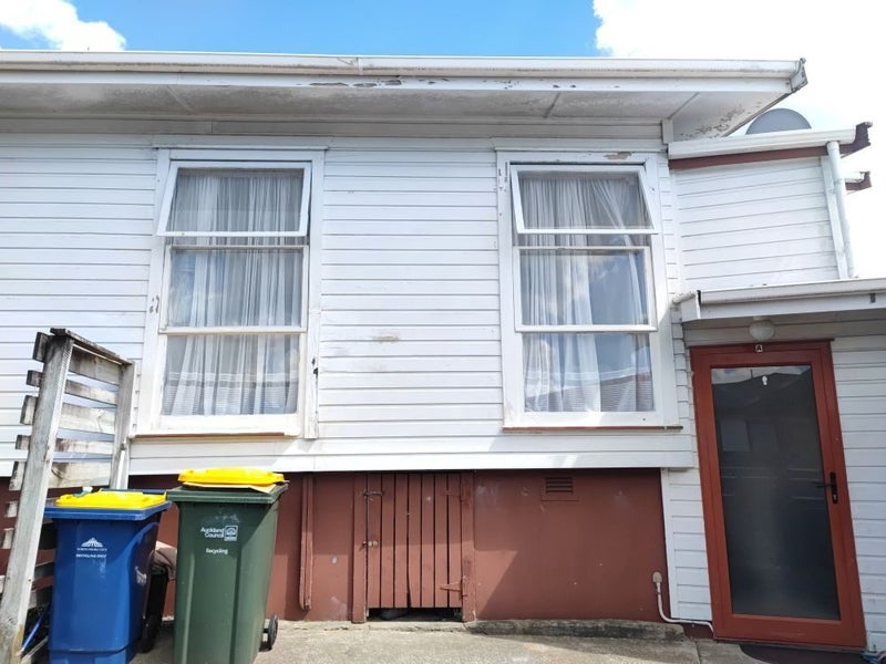 61 Juniper Road, Sunnynook, Auckland - Carousel 9