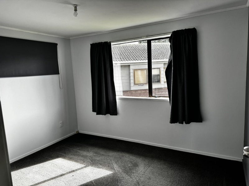 10 Karepo Crescent, Ranui, Auckland - Carousel 6