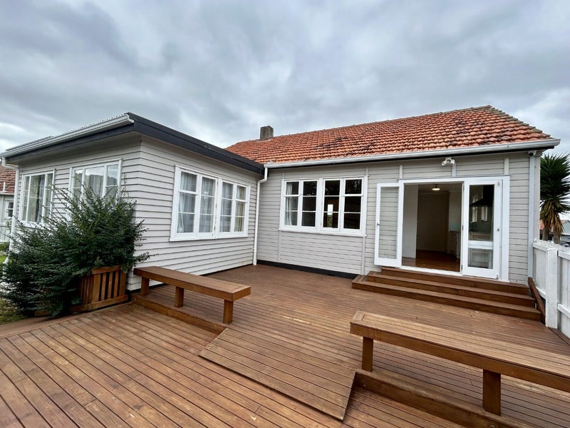 8A Fletcher Street, Wesley, Auckland - Carousel 1