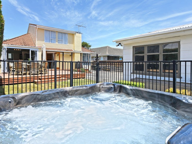 46 Sheridan Crescent, Trentham, Upper Hutt - Carousel 1