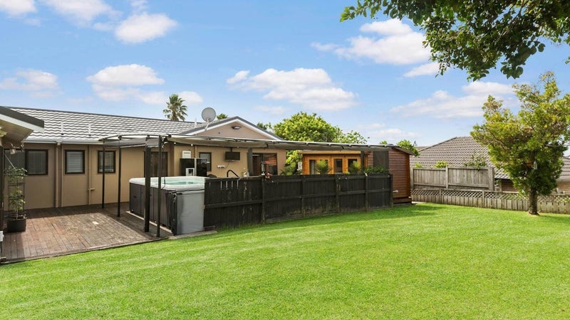 19 Alec Craig Way, Gulf Harbour, Whangaparaoa - Carousel 1