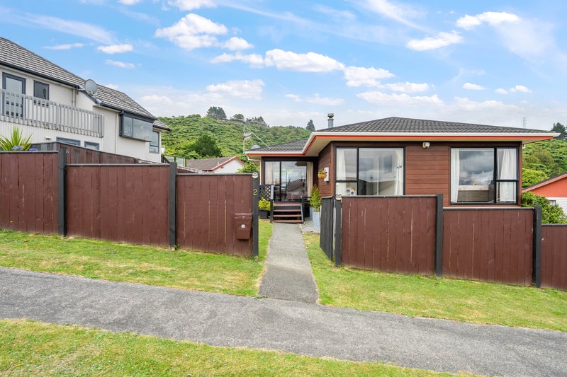 2 Opurere Grove, Tirohanga, Lower Hutt - Carousel 28