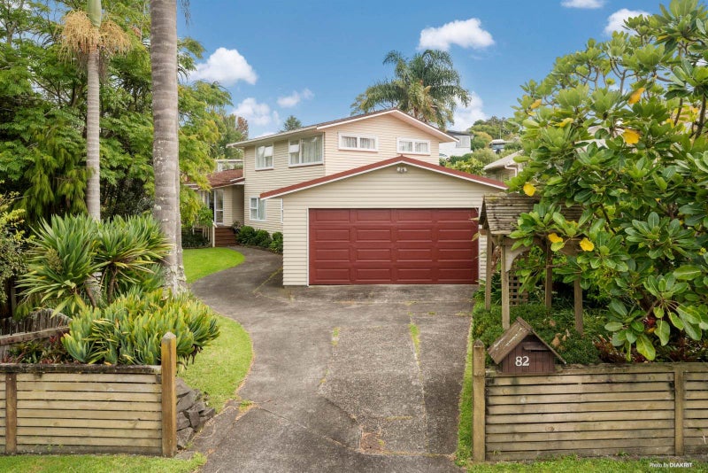 82 Marlborough Avenue, Glenfield, Auckland - Carousel 1