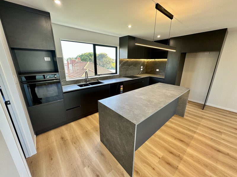 5 Truro Road, Sandringham, Auckland - Carousel 2