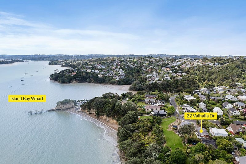 22 Valhalla Drive, Beach Haven, Auckland - Carousel 2