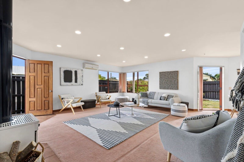 112 Grove Street, The Wood, Nelson - Carousel 2