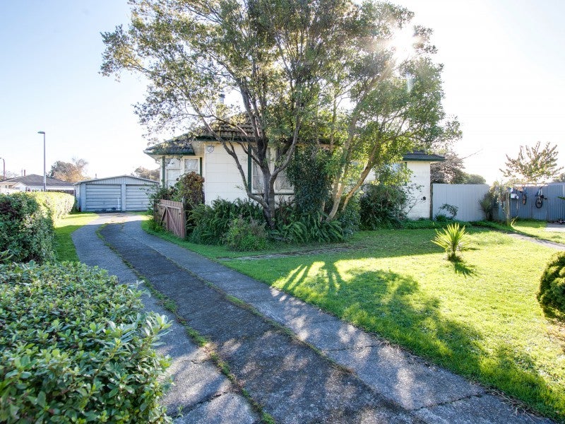 16 Fleming Crescent, Maraenui, Napier - Carousel 2